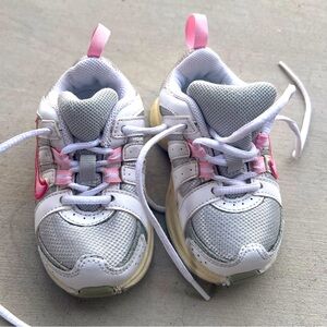 NIKE Kids size 5C excellent condition